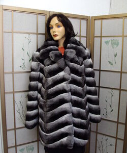 BRAND NEW RANCHED CHINCHILLA FUR COAT JACKET WITH CHEVRON DESIGN WOMEN WOMAN