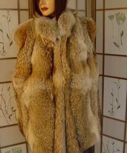 BRAND NEW NATURAL COYOTE FUR VEST JACKET WOMAN WOMEN SIZE ALL