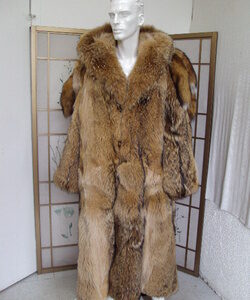 BRAND NEW COYOTE FUR COAT JACKET WITH FOX TAILS AT THE BACK MEN MAN SIZE ALL