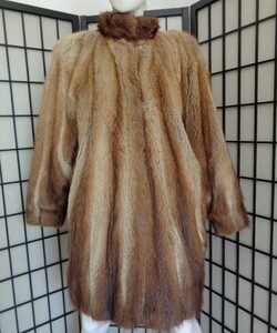 SCRAP ITEM: NATURAL MUSKRAT FUR COAT JACKET ARTS & CRAFTS
