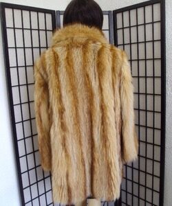 MINT CANADIAN TANUKI RACCOON RACOON FUR COAT JACKET WOMEN WOMAN SIZE 6-8 small