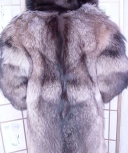 BRAND NEW NATURAL CANADIAN TIMBER WOLF FUR COAT MEN MAN