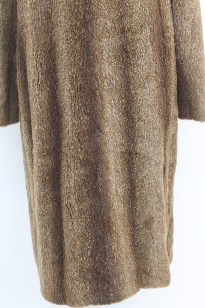 IMG_8943A771162040NU264099