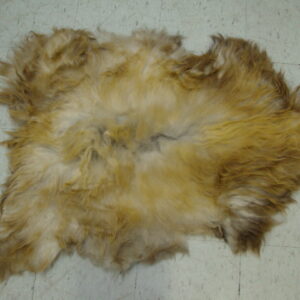 NEW BEAUTIFUL SHEEP LAMB FUR SKIN PELT HIDE RUG 32" X 29"