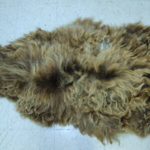 NEW BEAUTIFUL SHEEP LAMB FUR SKIN PELT HIDE RUG 42" X 27"