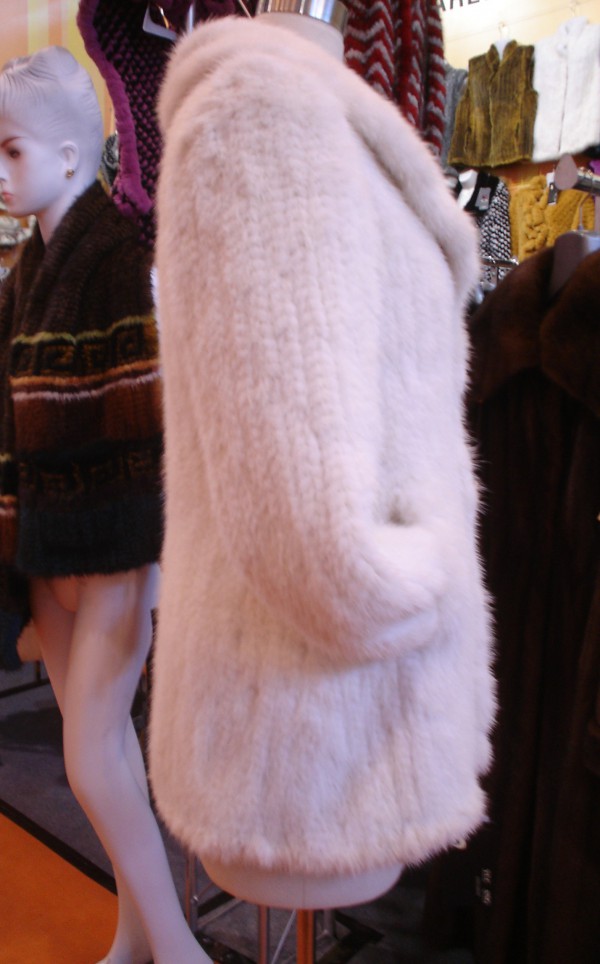 BRAND NEW KNITTED WHITE MINK FUR COAT 16 & UP