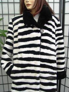 BRAND NEW BICOLOR SHEARED BEAVER FUR COAT WOMEN - Oliver Furs