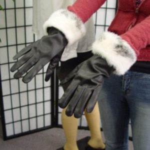 BRAND NEW LEATHER GLOVES WITH MINK FUR TRIMS