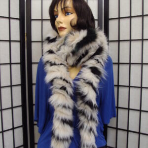 BRAND NEW NORWEGIAN, BLACK & GREEN FOX FUR SCARF WRAP WOMEN WOMAN 130" LONG
