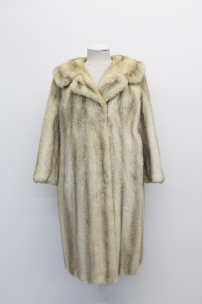 IMG_8482A681156438M2514047