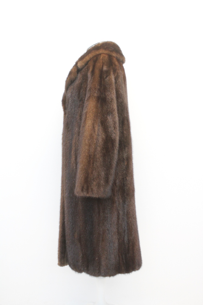 IMG_8495A061156741M279044