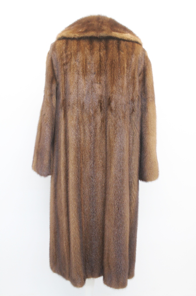 IMG_8700A061159143M2712547