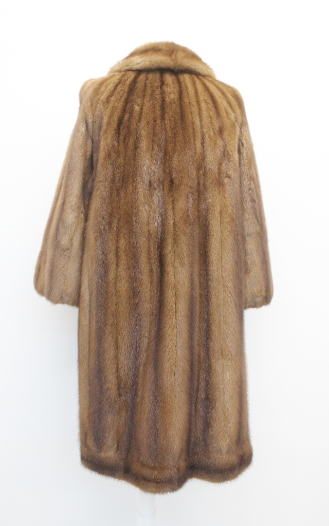 IMG_8705A461159240M2512044